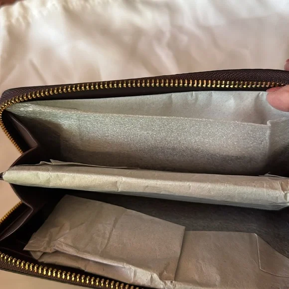 Coach Oxblood Leather Wallet NWT - Picture 5 of 11